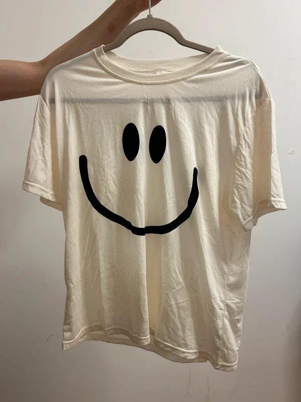Cute white smiley face graphic t shirt s m