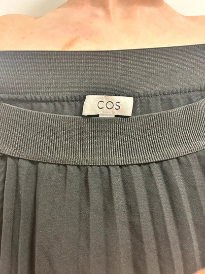 COS Black Pleated Midi Skirt EUR 44 | Minimalist Quiet Luxury Skirt