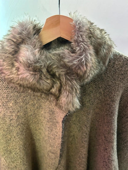 Japanese Vintage  Faux Fur Collar Cape Poncho  Brown Taupe Blanket Wrap