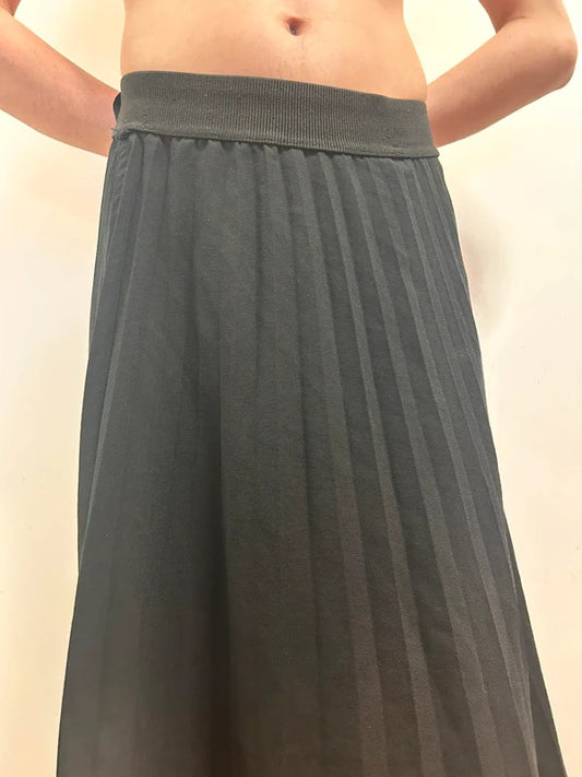 COS Black Pleated Midi Skirt EUR 44 | Minimalist Quiet Luxury Skirt