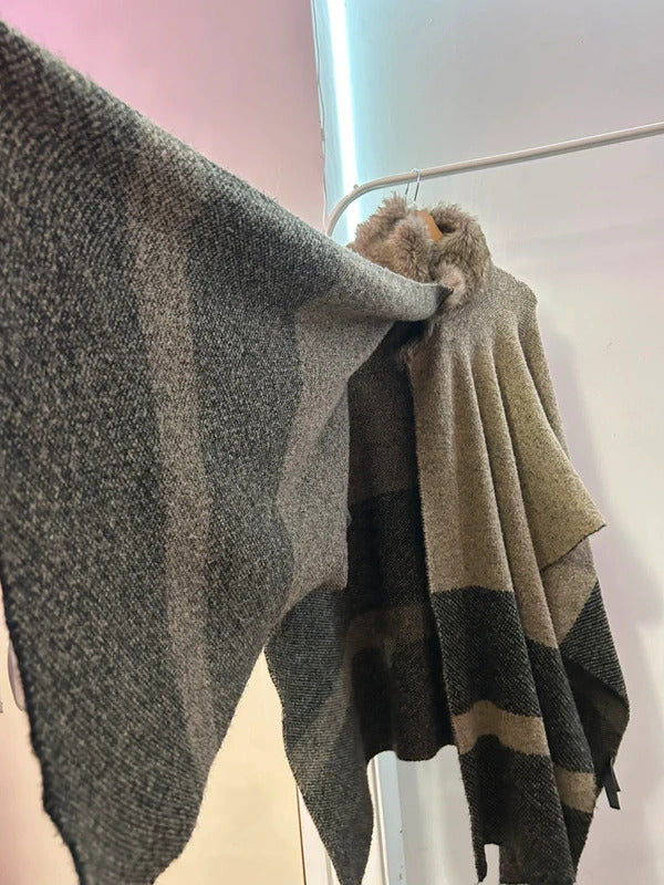 Japanese Vintage  Faux Fur Collar Cape Poncho  Brown Taupe Blanket Wrap