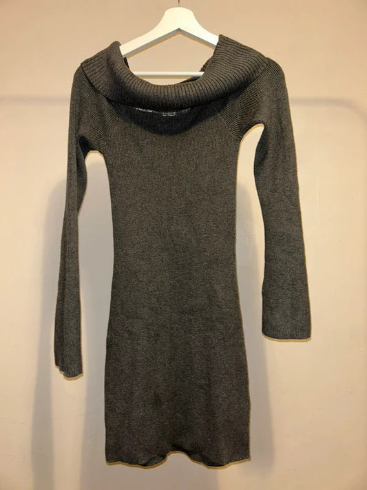 Hollister Grey Off-Shoulder Knit Dress – Size S (Bodycon Ribbed)