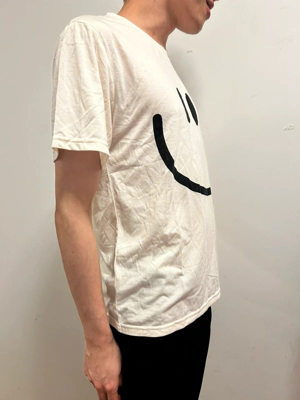 Cute white smiley face graphic t shirt s m