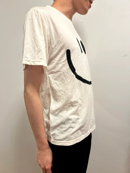 Cute white smiley face graphic t shirt s m