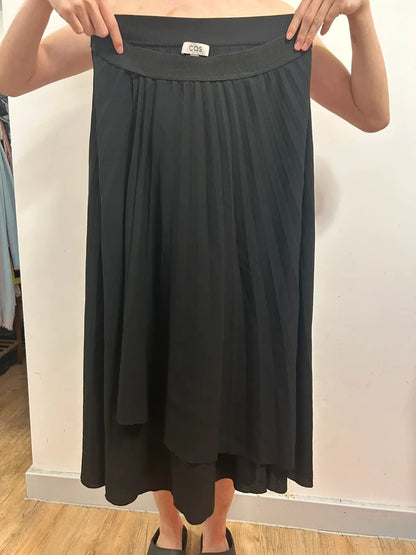 COS Black Pleated Midi Skirt EUR 44 | Minimalist Quiet Luxury Skirt