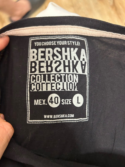 Bershka black graphic V-Neck T-Shirt | “shh,sh， Shhhh | Size L