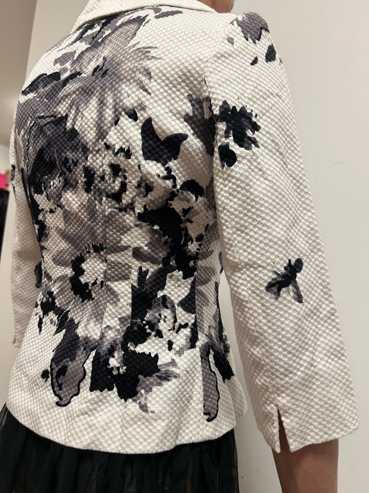 Renato Nucci Paris Textured Floral Tailored Jacket | Size 38