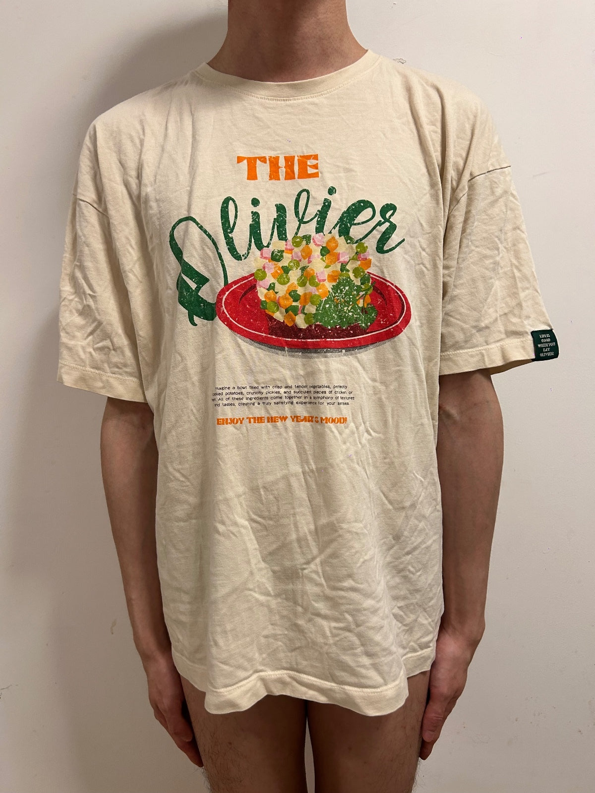 Sela Graphic T-Shirt | “The Olivier” Food Print Tee | Size M