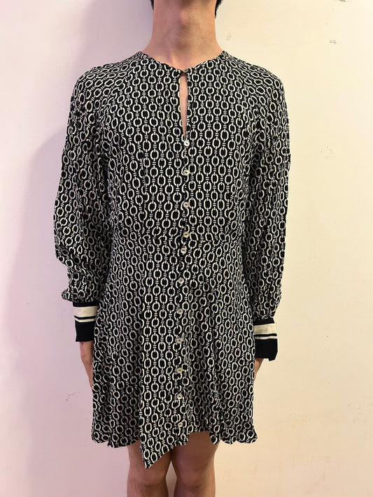 H&M Black & White Geometric Print Blouse XS Long Sleeve Relaxed Shirt
